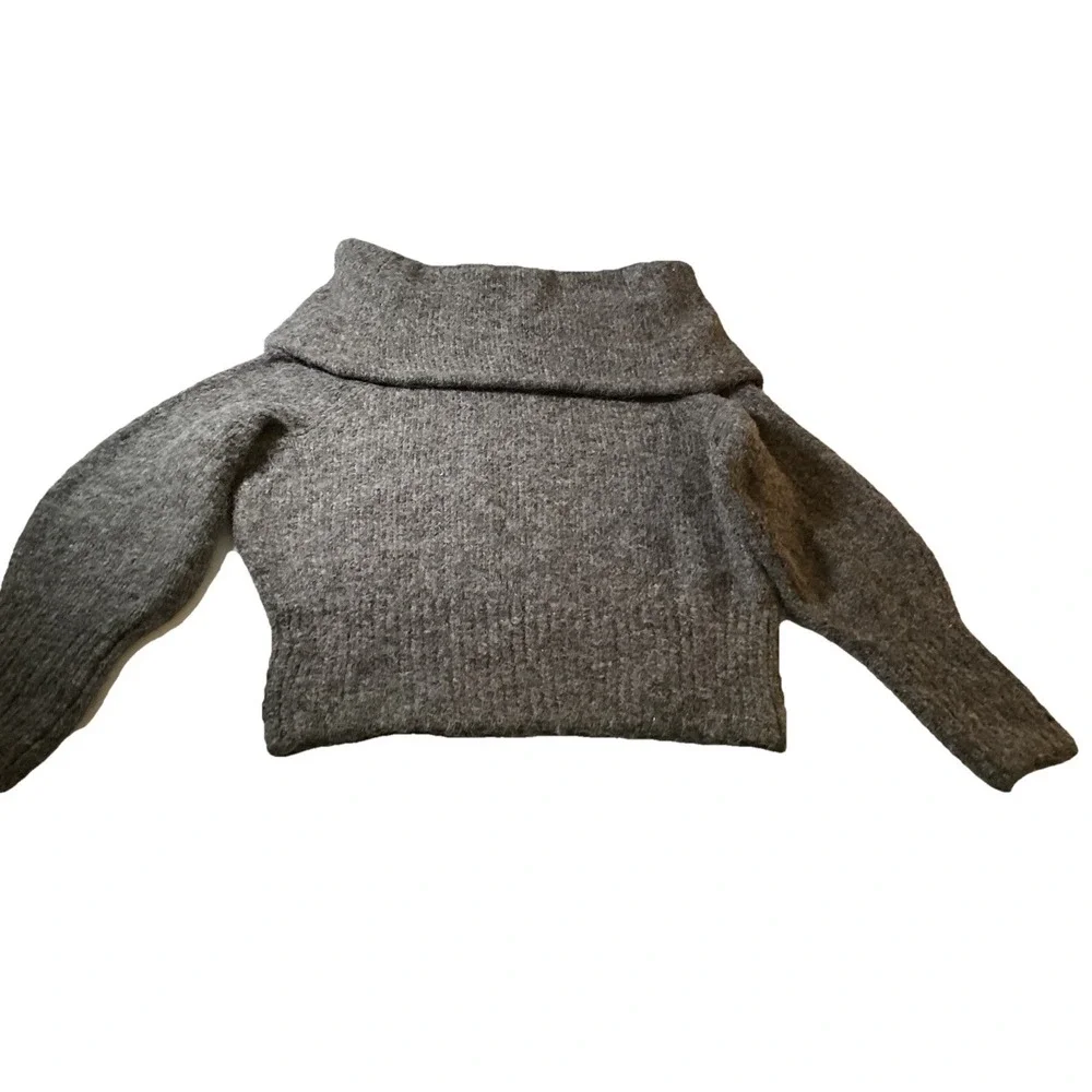 H&M Womens XS Grey Sweater Soft Warm Pullover Acrylic‎ & Alpaca Cowl Neck